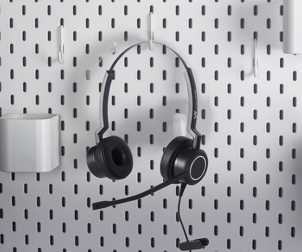 Auriculares para traducción simultánea: ¿qué tener en cuenta si eres intérprete o trabajas con idiomas?