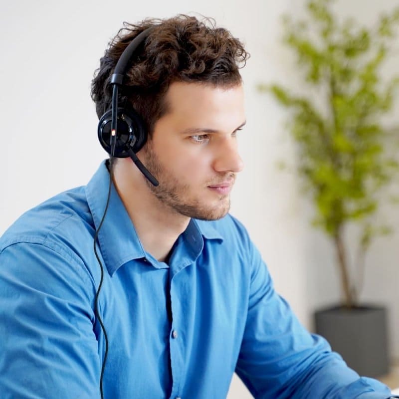 VT 8200 con cable USB - VT PERÚ