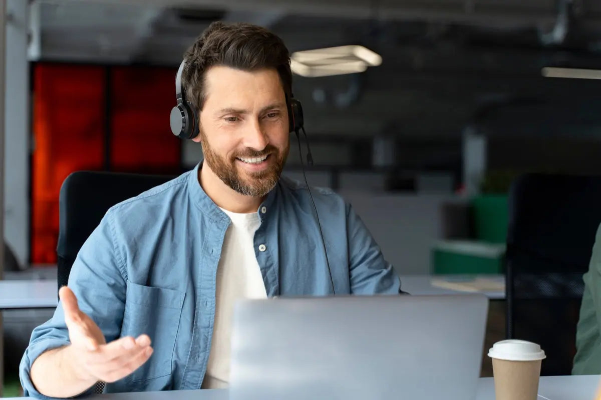 ¿Qué es la impedancia en auriculares y cómo influye en el sonido?